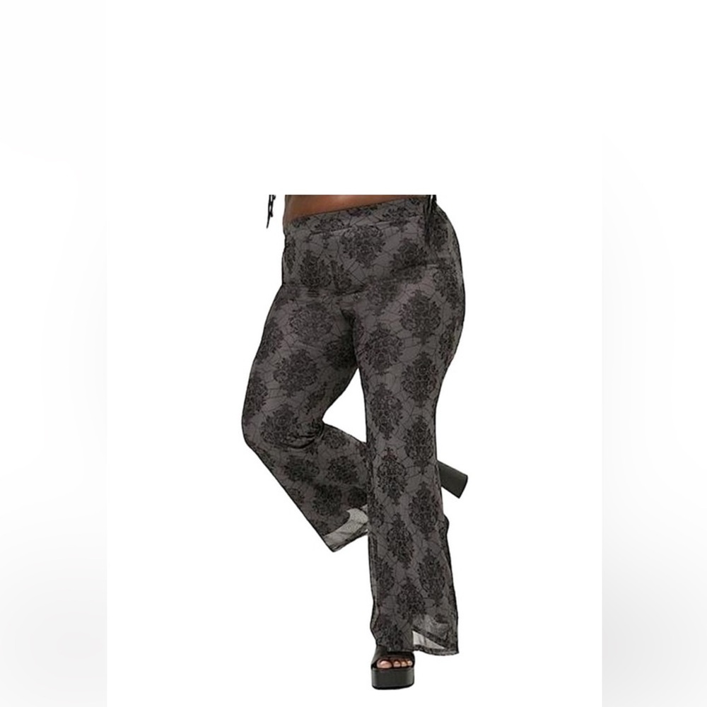 NWT Torrid size 2 MESH FLARE PANT DEEP BLACK